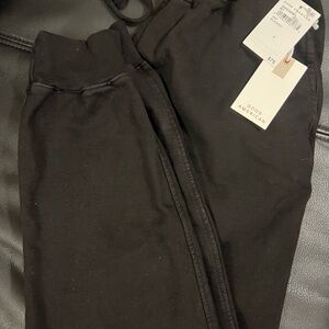 Women’s Good American Black Joggers Size 2